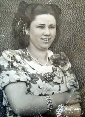   "La Nati" de mozuela.  (1943)  