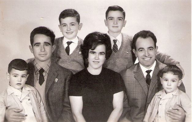 La familia de Los Gallos (Francisco, Eusebia, Francis, Agustín, Lucas y Antonio)
