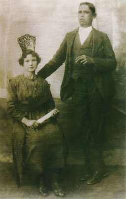 Año, 1904. María Muñoz Mérida y Ramón Vico Bailón. Año, 1901.