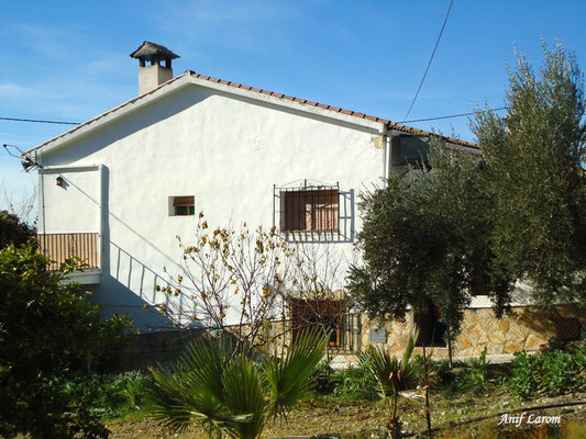 Cortijo Del Salinero. Junto al  ambulatorio. Carretera de Alcaudete