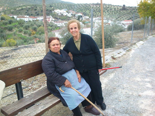 María "La Chata) y Eusebia Vico Muñoz, hija de "El Mamello"