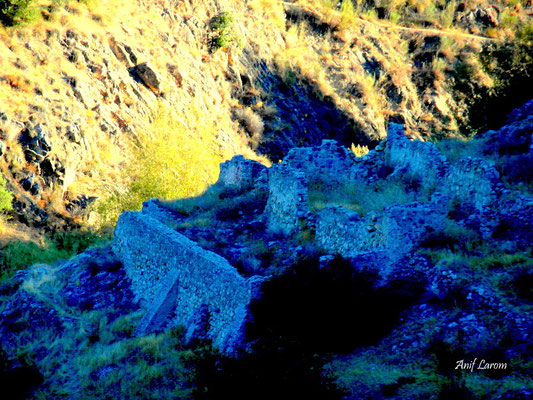 Ruinas del molino de aceite de Colmena. En Talegas