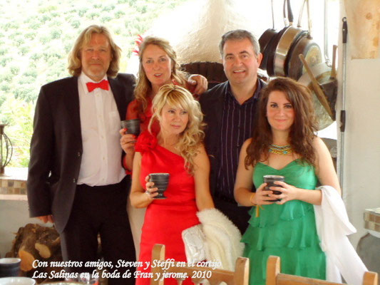Familia Vico, con Steven y Steffi, en la boda de Fran y Jerome, en el cortijo Las Salinas