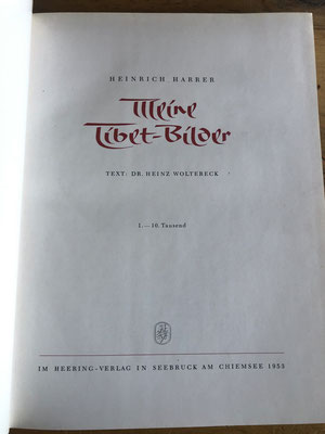 Meine Tibet-bilder (Harrer), fuente utilizada para Tibet. Fotografias interiores y la grafía del titulo