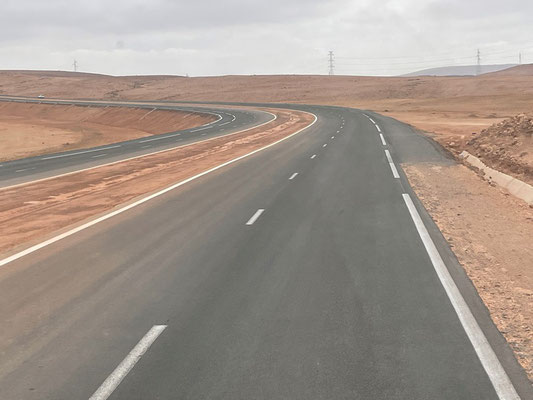 Was für eine Wohltat - nach über 120 km Rüttelpiste eine 4-spurige Autobahn
