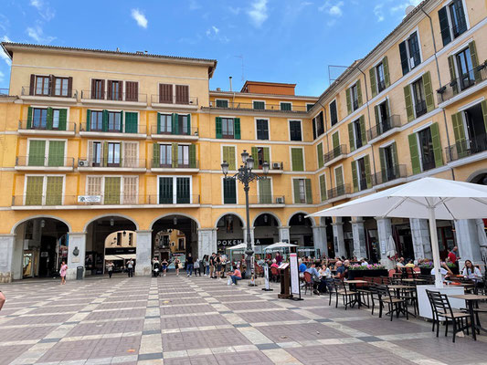 auch hier gibt es - wie in jeder Stadt - eine Plaza Mayor