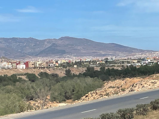 Sicht auf Nador ...