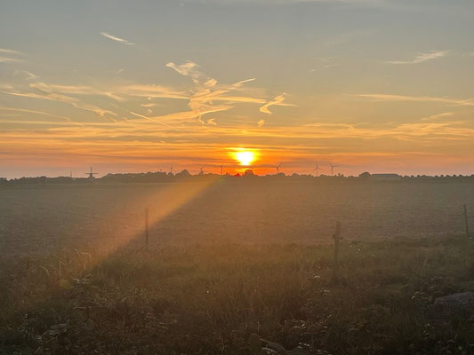 offenes Gelände - gibt schöne Sonnenuntergänge