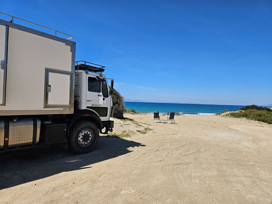 zum Strand, wo unsere Peloponnes-Reise begonnen hat.