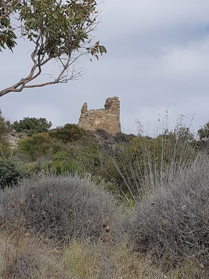 nach dieser Ruine ist die Gegend benannt: der Torre Salsa