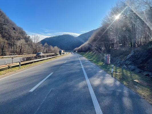 im Urnerland Richtung Süden wird das Wetter immer besser