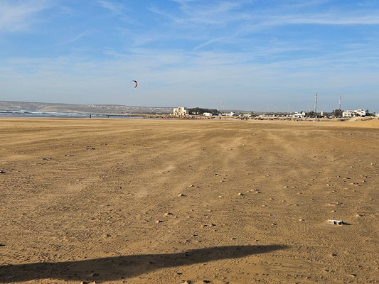 und in Sidi Kaouki wollen wir bleiben - obwohl auch hier am Strand ein starker Wind weht