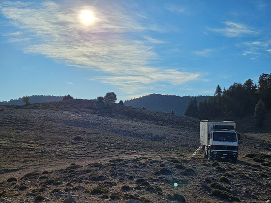 bereits am Morgen Sonne und blauer Himmel, aber 0°C - bitter kalt