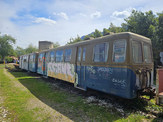 Es ist eine moderne Schmalspur-Zahnradbahn