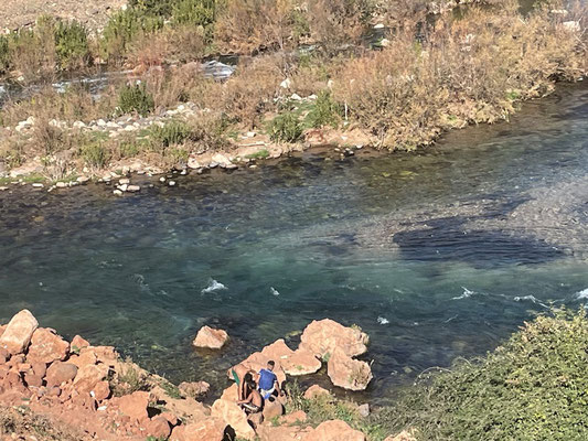 kurz danach ist der Fluss aber bereits ziemlich gross