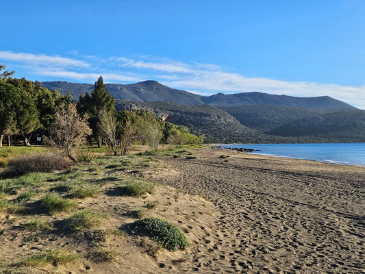 wie gesagt: ein langer einsamer Strand