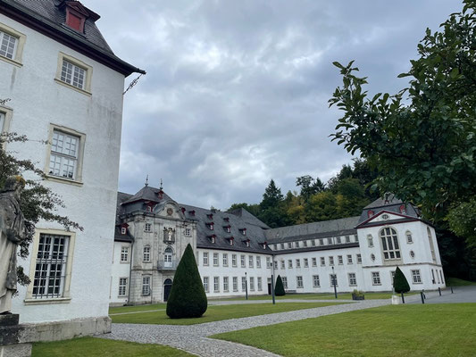 aber auch etwas Kultur: Abtei Marienstein
