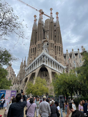 die berühmte Basilika Sagrada Família - auch von Antoni Gaudí