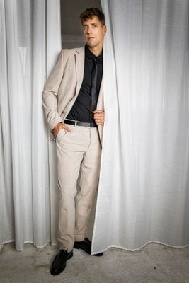 German-Male-Model-MeetUp-Fotoshooting-Indoor-Offenbach-am-Main