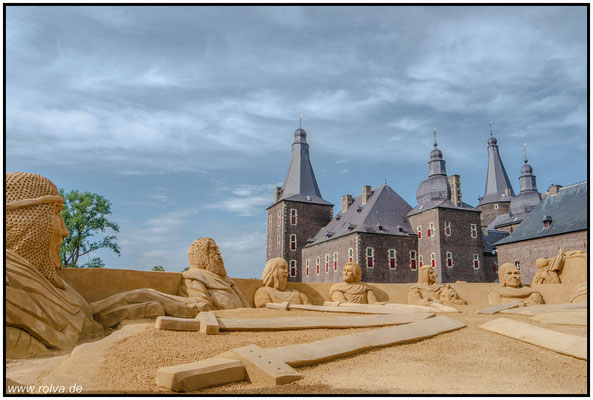 Schloss Hoensbroek#Kasteel#Wasserschloß#Sandskulpturen