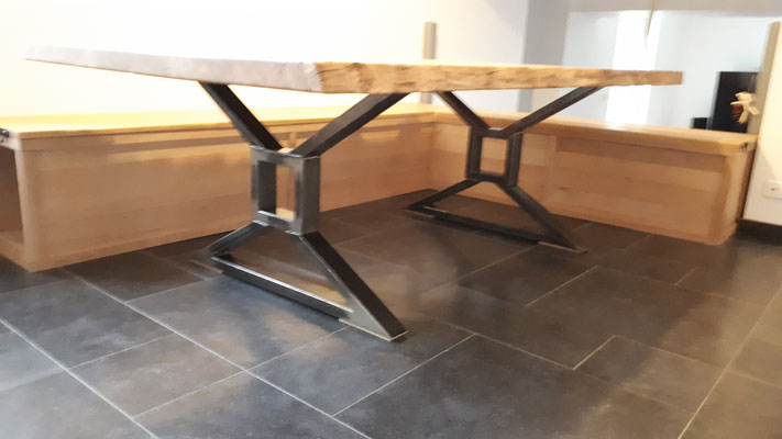 PIEDS DE TABLE