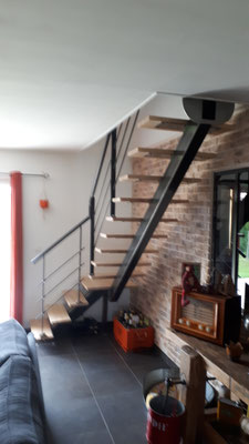 ESCALIER 1/4 TOURNANT AVEC PALIER ET RAMPE