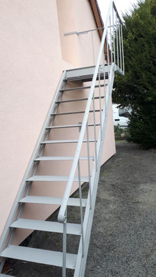 ESCALIER ESTERIEUR