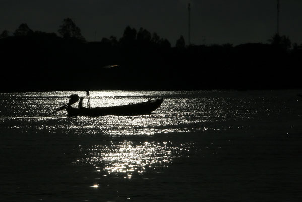 Morgendämmerung über dem Mekong
