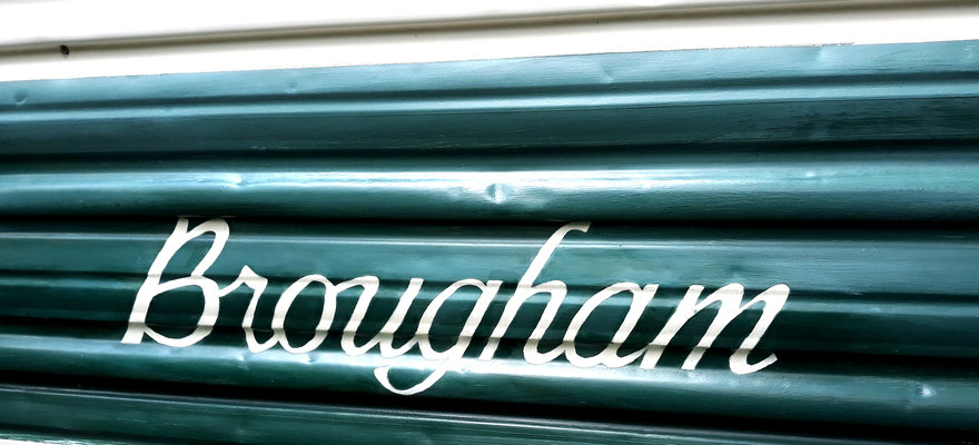 Caravan Gestaltung, Speziallack - Schrioft mit Pinsel gestaltet