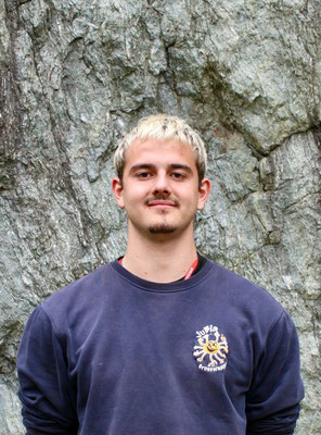 Alvar, Lars Albisser