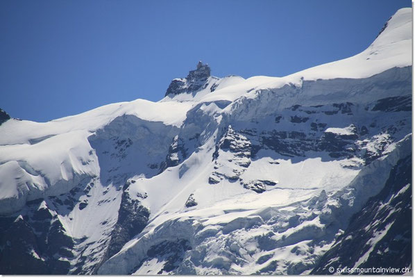 Blick hinauf zum Jungfraujoch