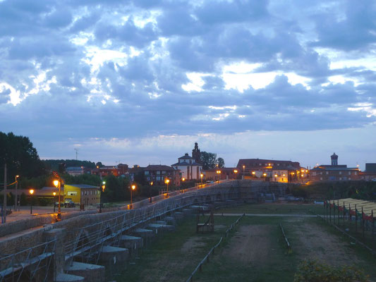 Hospidal de Orbigo, längste Brücke am Jakobsweg