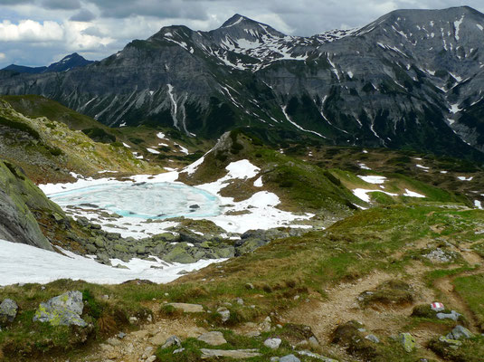 16.6.14, rundherum nur Berge