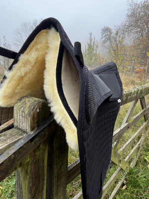 Grandeur FF UNI XHW Lammfelltasche Vorderansicht