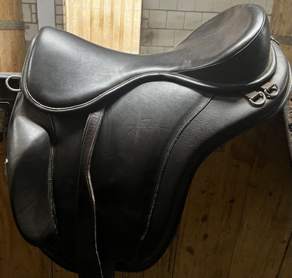 Classic REG mit Pluspausche, Schwarz, Classic Sitz 18"