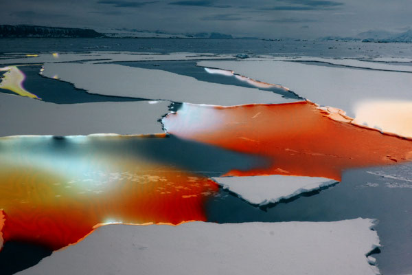 MES SURFACES GELÉES SE FRACTURENT ET SE DISLOQUENT - (cc by Christopher Michel / Flick)