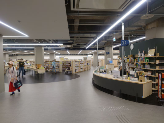 泉大津市立図書館　市営のユニークな図書館