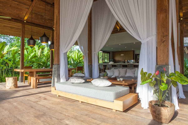 Dijual vila di Lodtunduh