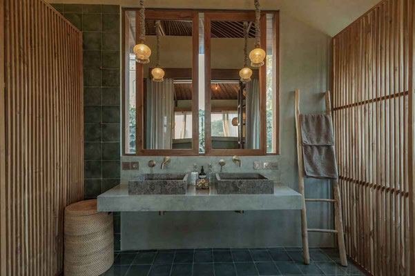 Dijual vila di Bali Timur