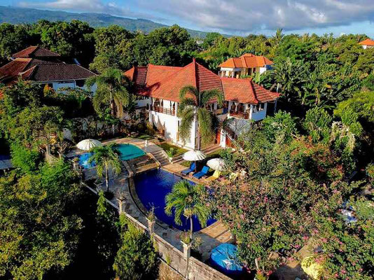 Lovina retreat for sale