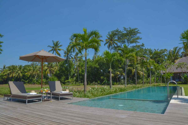 Dijual vila di Lodtunduh