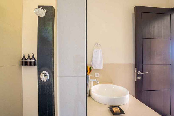 Kubu villa for sale