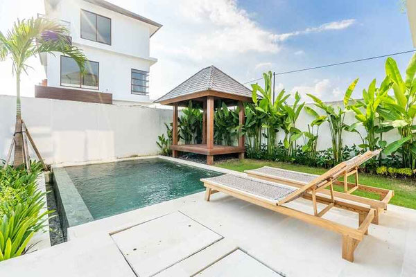 Cemagi villa for sale