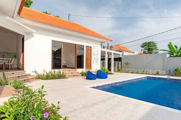 Lovina villa for sale