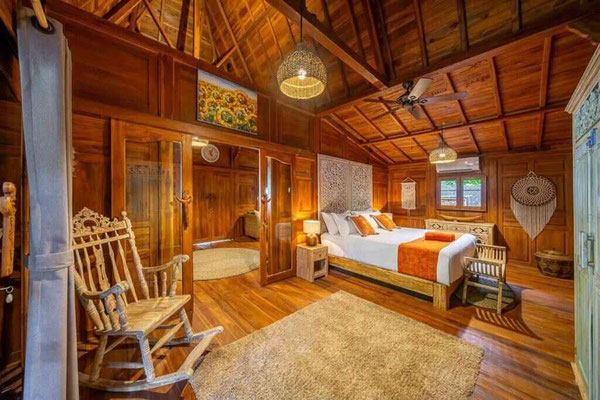 Dijual properti di Bali Timur