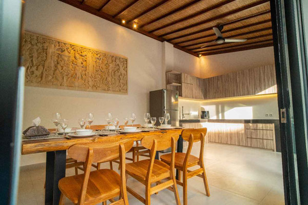 Dijual villa di Seminyak