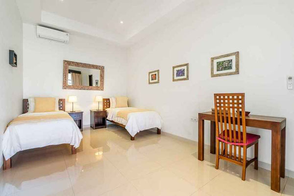 Kubu villa for sale