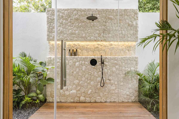 Dijual vila di Bali timur