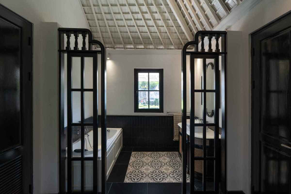 Seminyak villa for sale
