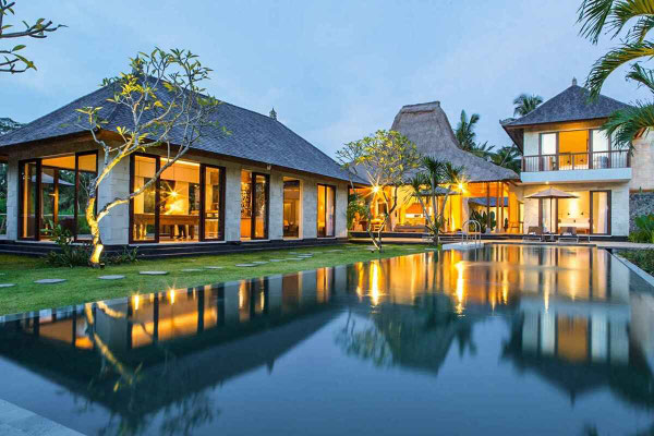 Dijual vila di Lodtunduh